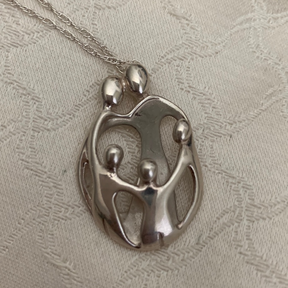 Sterling silver pendant and necklace